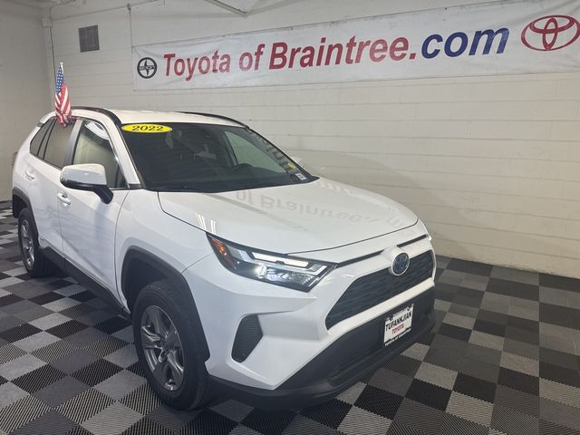 2022 Toyota RAV4 Hybrid XLE