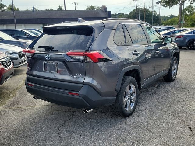 2022 Toyota RAV4 Hybrid XLE