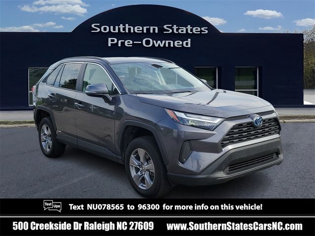 2022 Toyota RAV4 Hybrid XLE