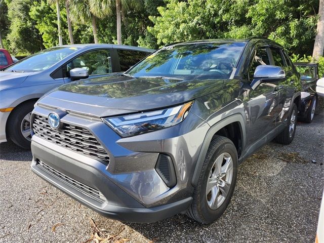 2022 Toyota RAV4 Hybrid XLE