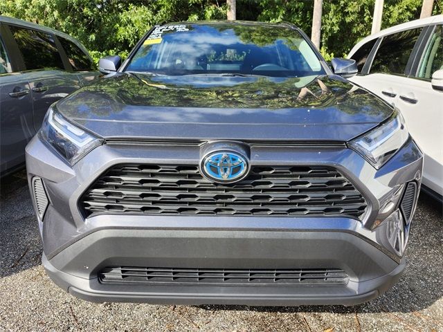 2022 Toyota RAV4 Hybrid XLE