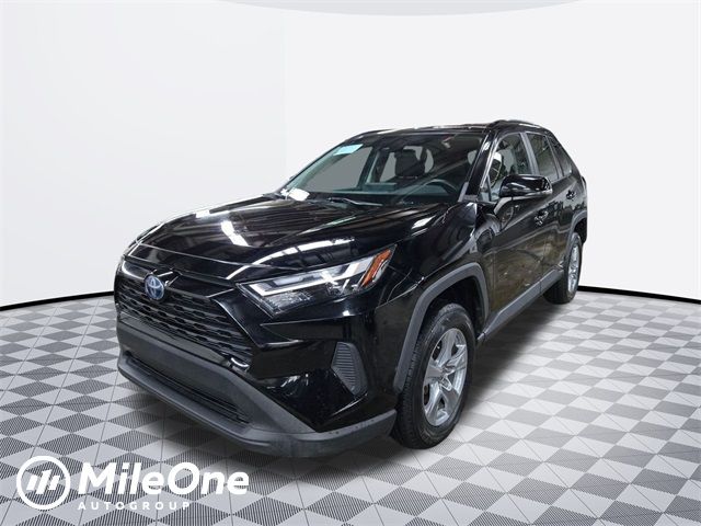 2022 Toyota RAV4 Hybrid XLE