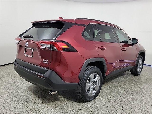 2022 Toyota RAV4 Hybrid XLE