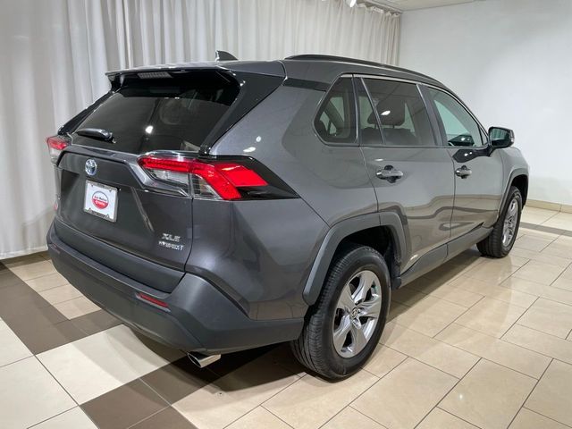 2022 Toyota RAV4 Hybrid XLE