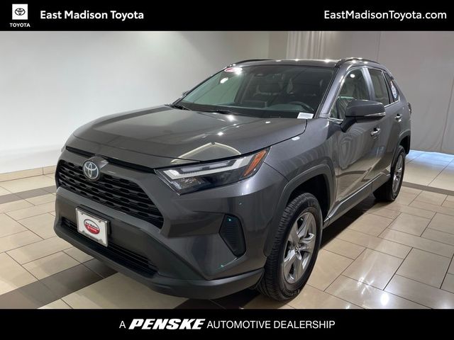 2022 Toyota RAV4 Hybrid XLE