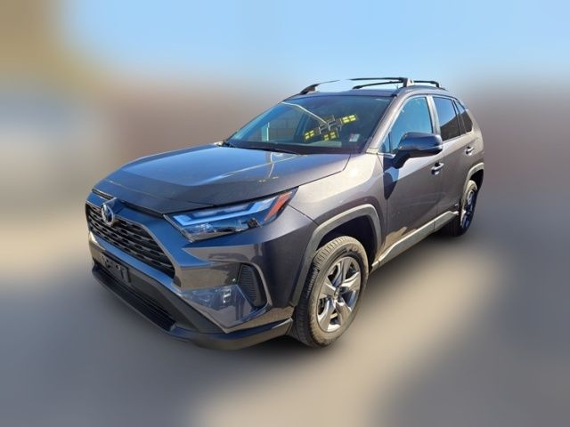 2022 Toyota RAV4 Hybrid XLE