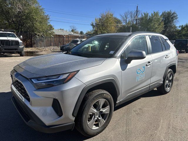 2022 Toyota RAV4 Hybrid XLE