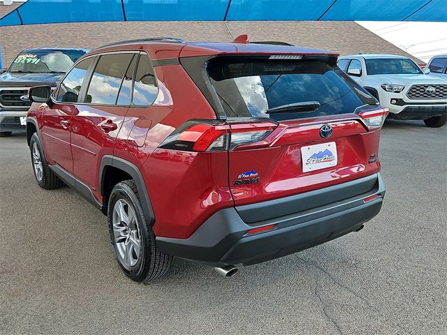 2022 Toyota RAV4 Hybrid XLE