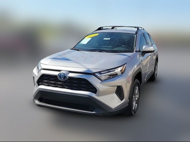 2022 Toyota RAV4 Hybrid XLE