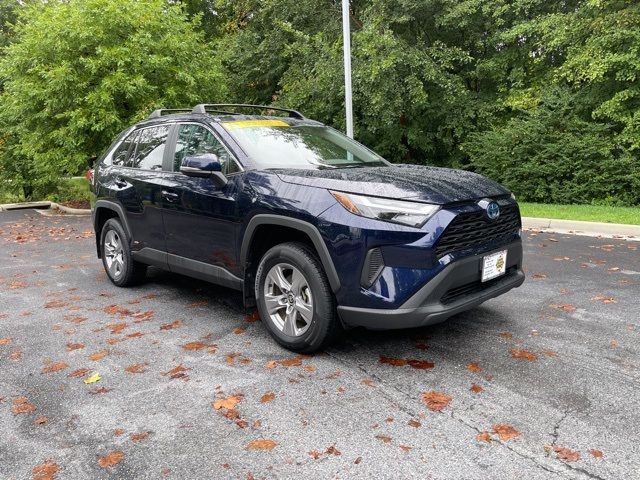 2022 Toyota RAV4 Hybrid XLE