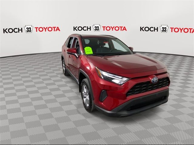 2022 Toyota RAV4 Hybrid XLE