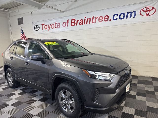 2022 Toyota RAV4 Hybrid XLE