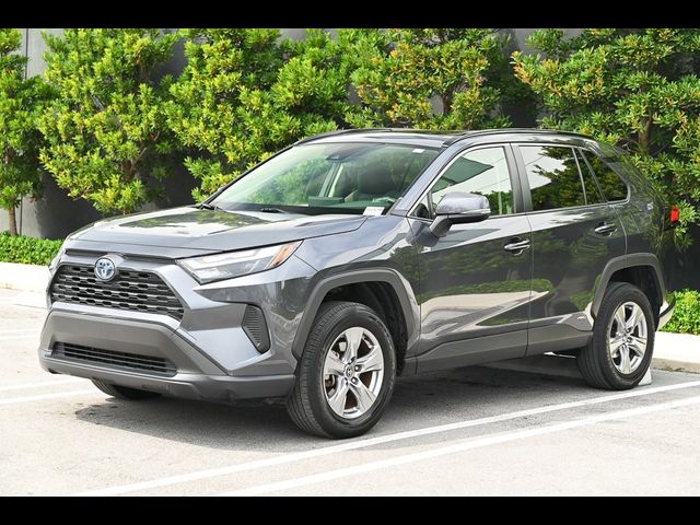 2022 Toyota RAV4 Hybrid XLE