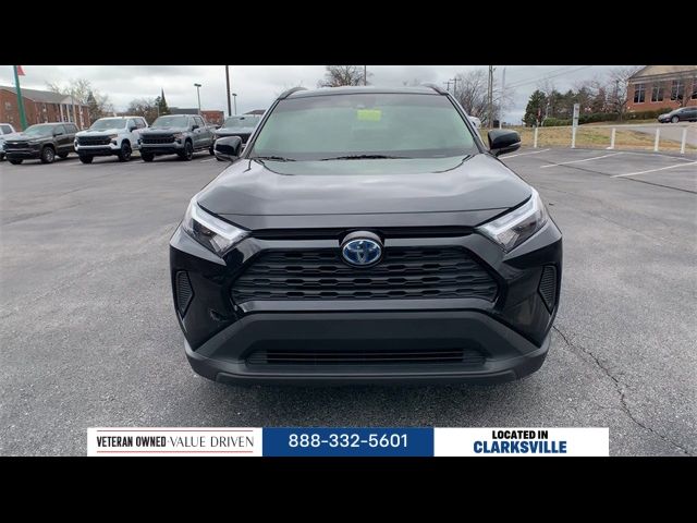 2022 Toyota RAV4 Hybrid XLE