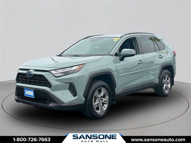 2022 Toyota RAV4 Hybrid XLE