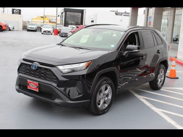 2022 Toyota RAV4 Hybrid XLE