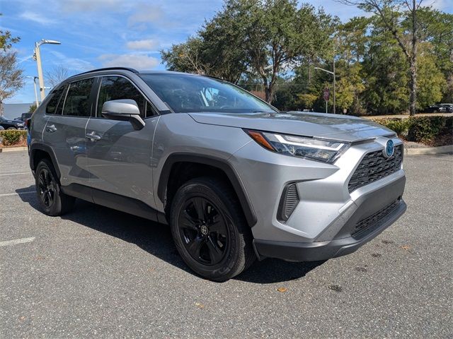 2022 Toyota RAV4 Hybrid XLE