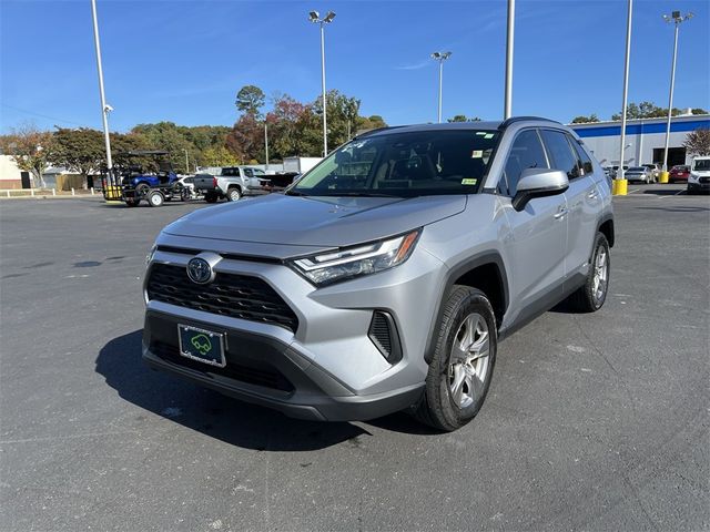 2022 Toyota RAV4 Hybrid XLE