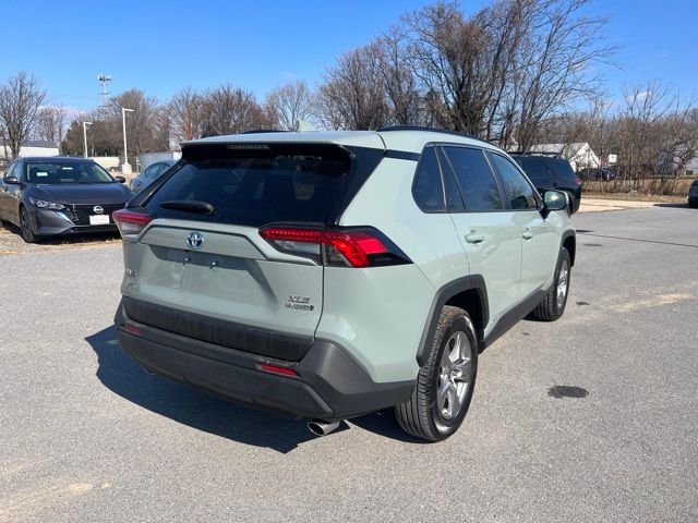 2022 Toyota RAV4 Hybrid XLE