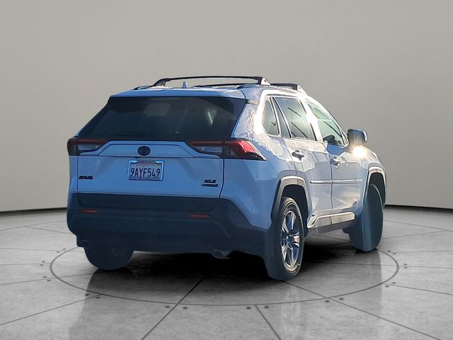 2022 Toyota RAV4 Hybrid XLE