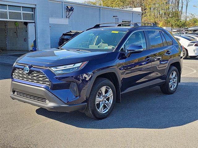 2022 Toyota RAV4 Hybrid XLE