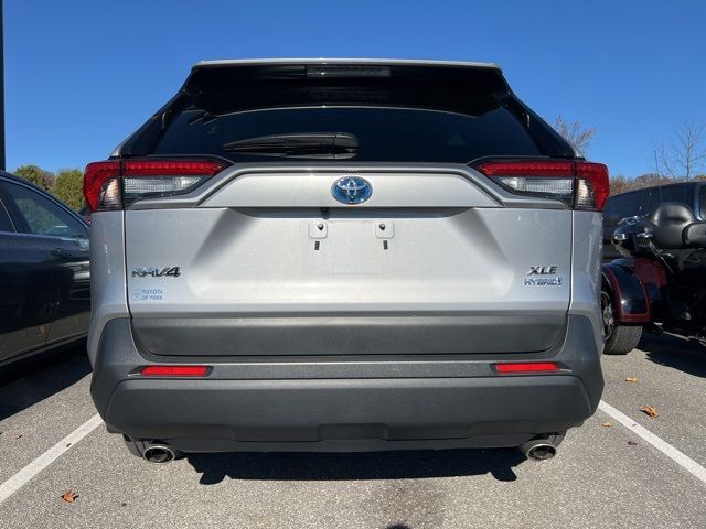 2022 Toyota RAV4 Hybrid XLE