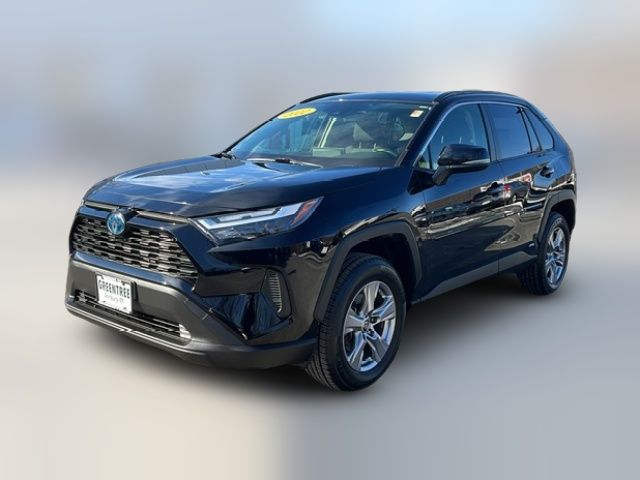 2022 Toyota RAV4 Hybrid XLE