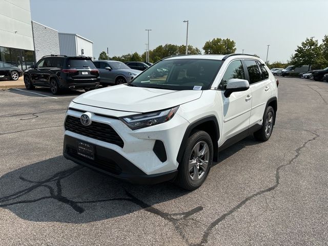 2022 Toyota RAV4 Hybrid XLE