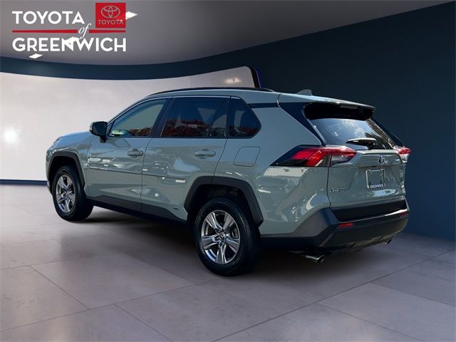 2022 Toyota RAV4 Hybrid XLE