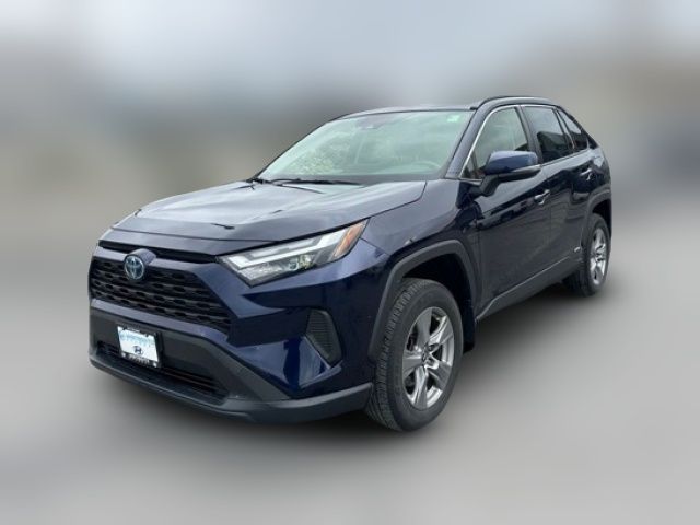 2022 Toyota RAV4 Hybrid XLE