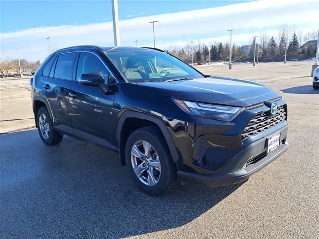 2022 Toyota RAV4 Hybrid XLE