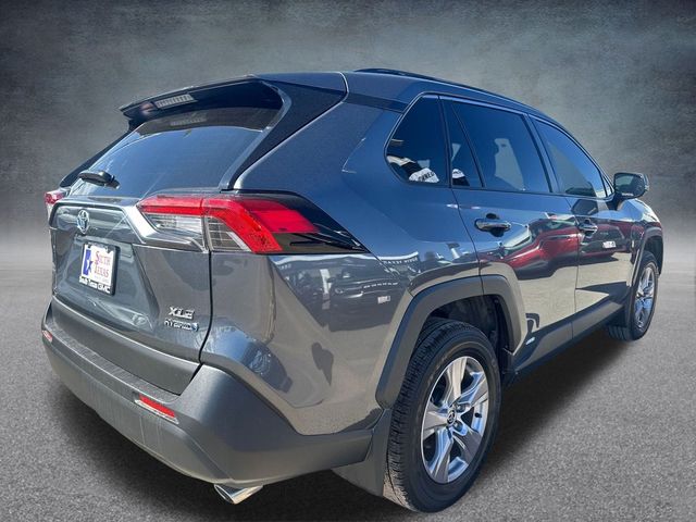 2022 Toyota RAV4 Hybrid XLE