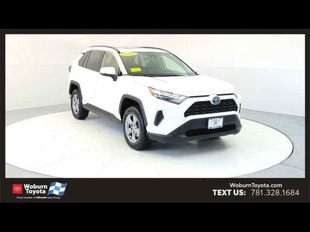 2022 Toyota RAV4 Hybrid XLE