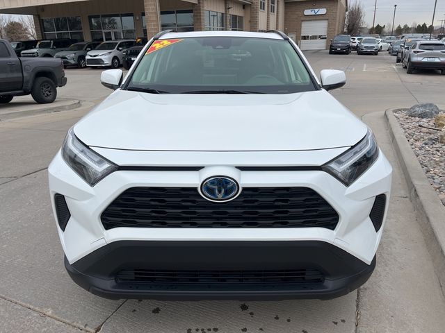 2022 Toyota RAV4 Hybrid XLE