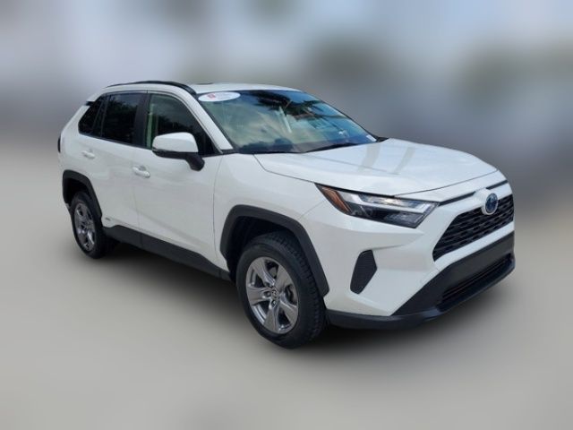 2022 Toyota RAV4 Hybrid XLE