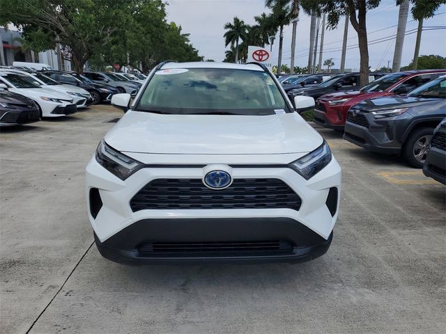 2022 Toyota RAV4 Hybrid XLE