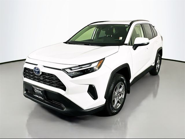 2022 Toyota RAV4 Hybrid XLE