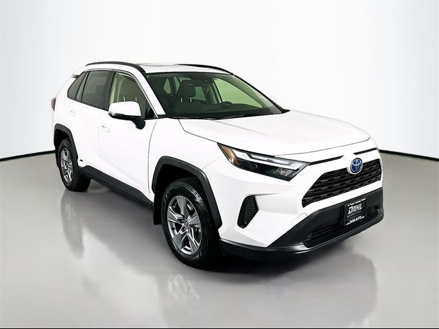 2022 Toyota RAV4 Hybrid XLE