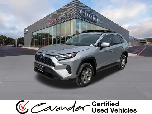 2022 Toyota RAV4 Hybrid XLE