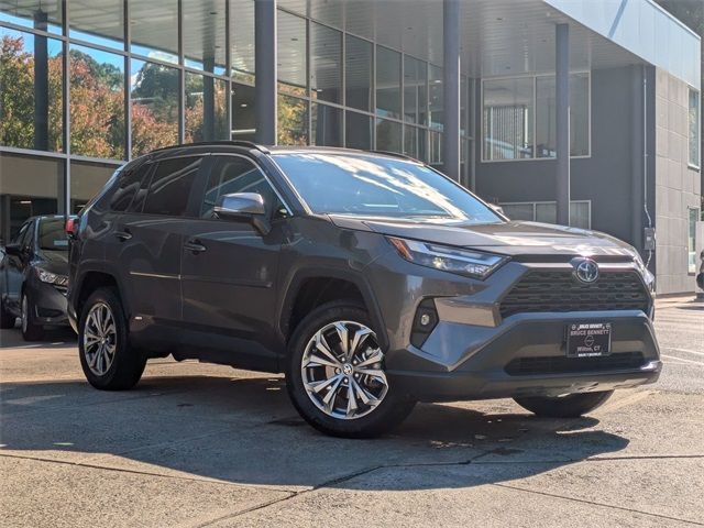 2022 Toyota RAV4 Hybrid XLE Premium