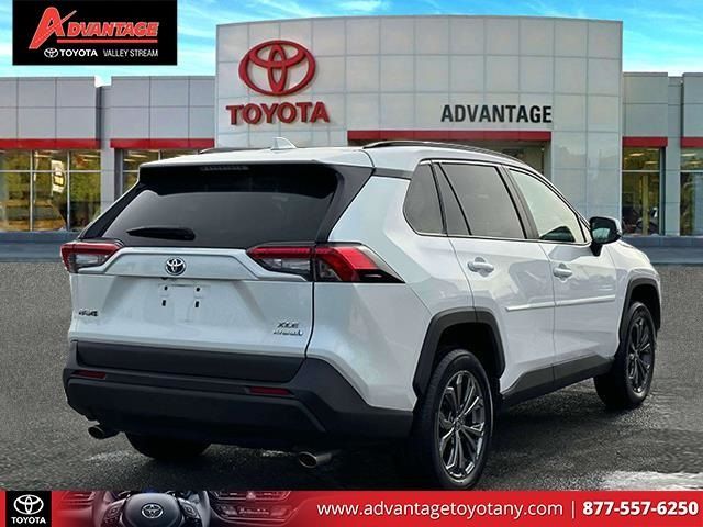 2022 Toyota RAV4 Hybrid XLE Premium