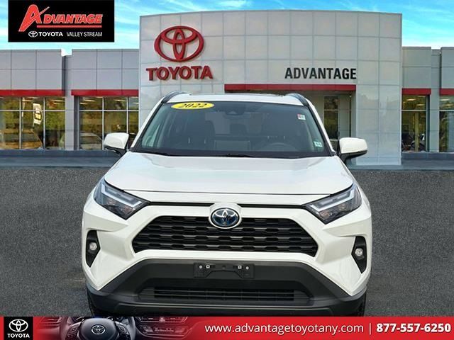 2022 Toyota RAV4 Hybrid XLE Premium