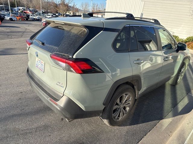 2022 Toyota RAV4 Hybrid XLE Premium