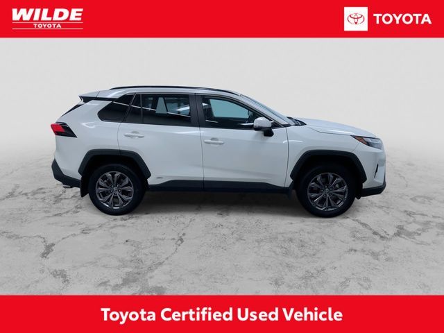 2022 Toyota RAV4 Hybrid XLE Premium