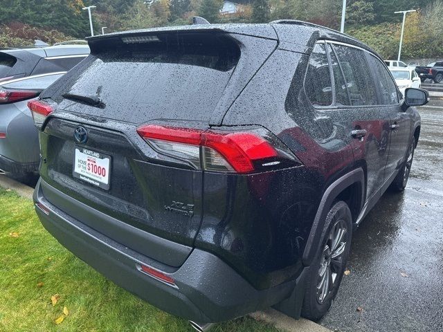 2022 Toyota RAV4 Hybrid XLE Premium