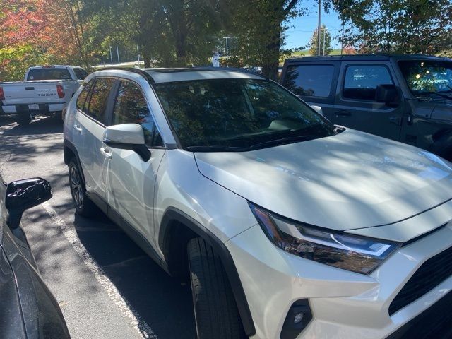 2022 Toyota RAV4 Hybrid XLE Premium