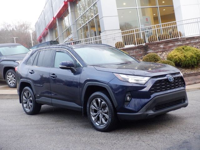 2022 Toyota RAV4 Hybrid XLE Premium