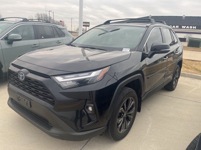 2022 Toyota RAV4 Hybrid XLE Premium