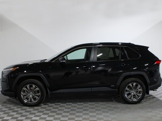 2022 Toyota RAV4 Hybrid XLE Premium