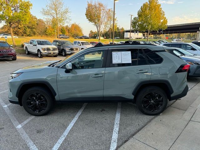 2022 Toyota RAV4 Hybrid XLE Premium